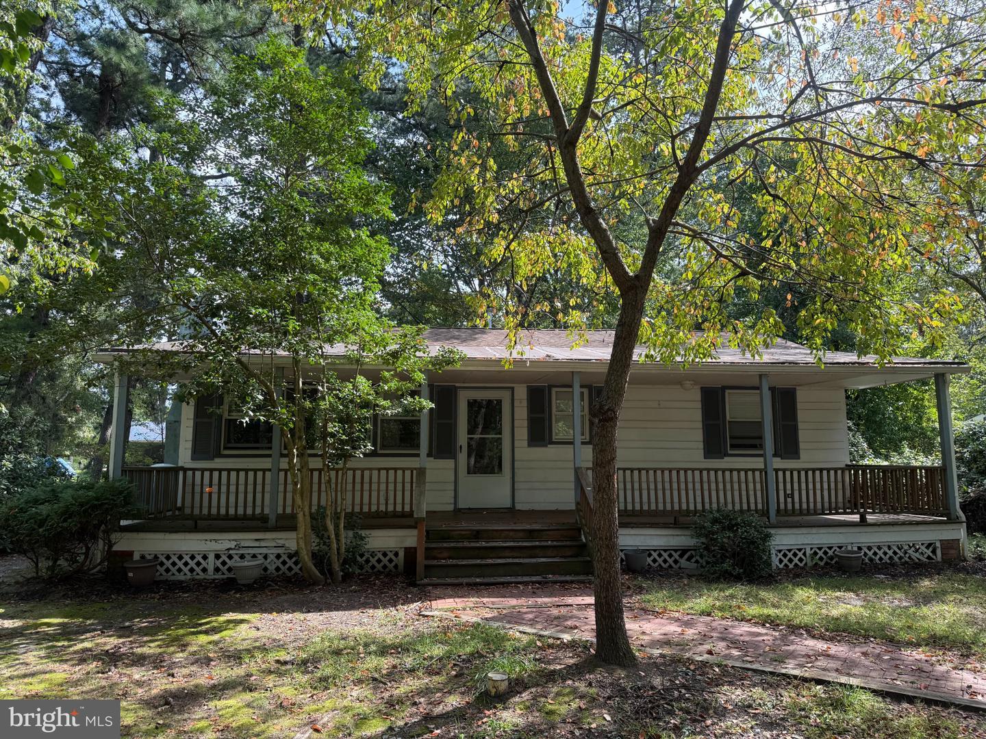 106 Pine Blvd Property Photo 1