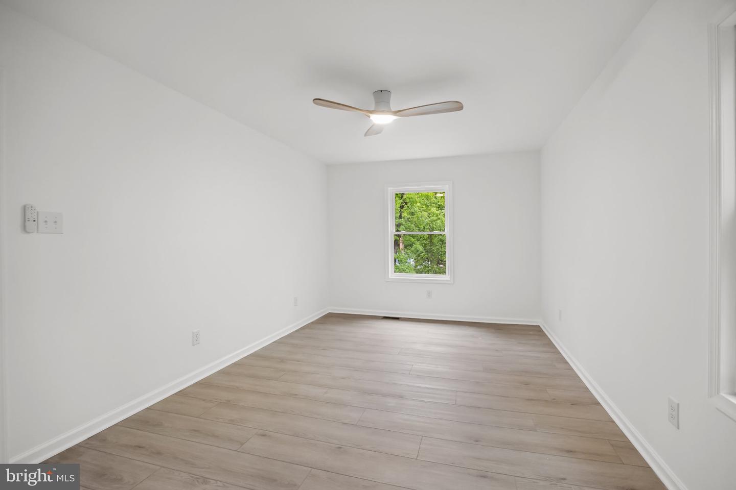 1 Dickson Dr Property Photo 36
