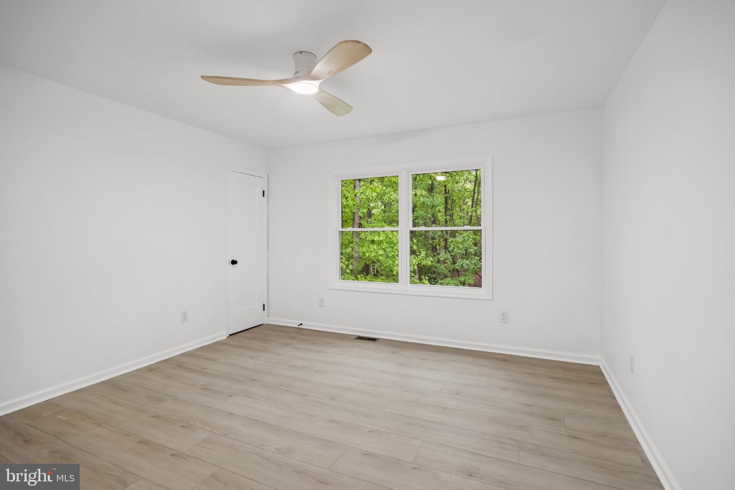 1 Dickson Dr Property Photo 37
