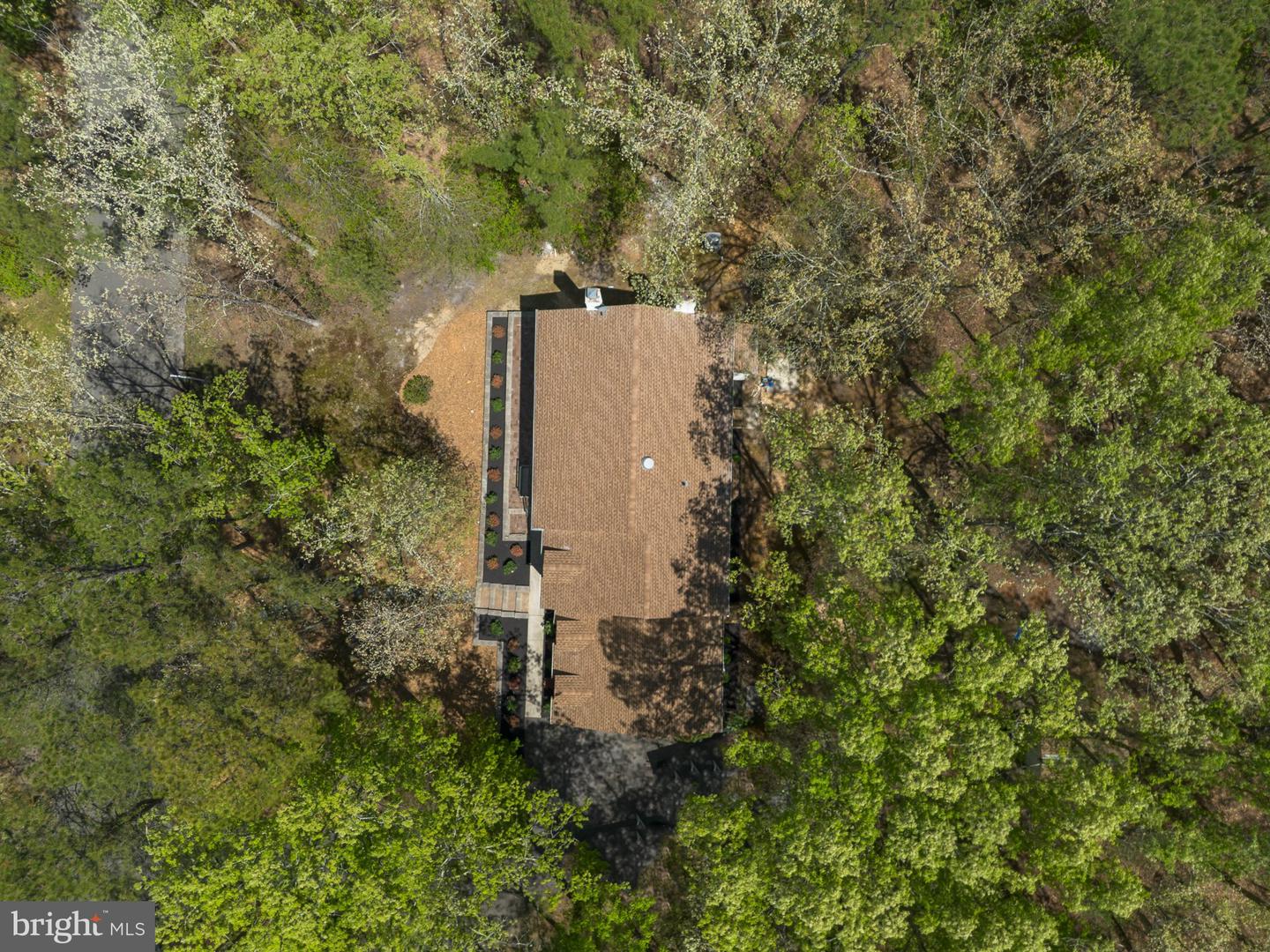 1 Dickson Dr Property Photo 42
