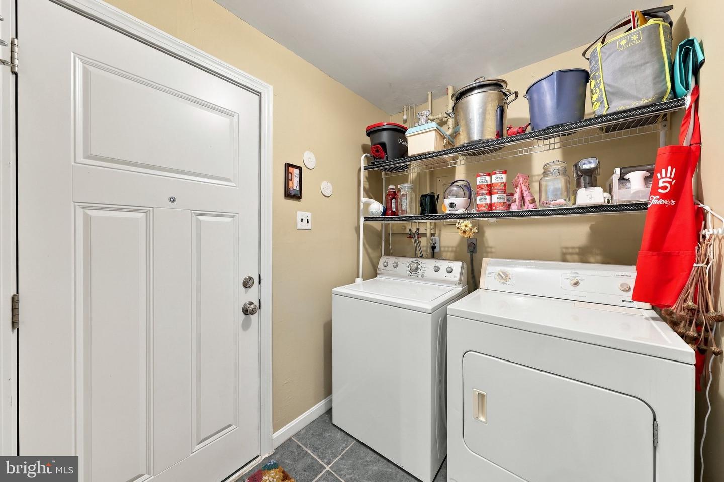 301 High St Property Photo 17