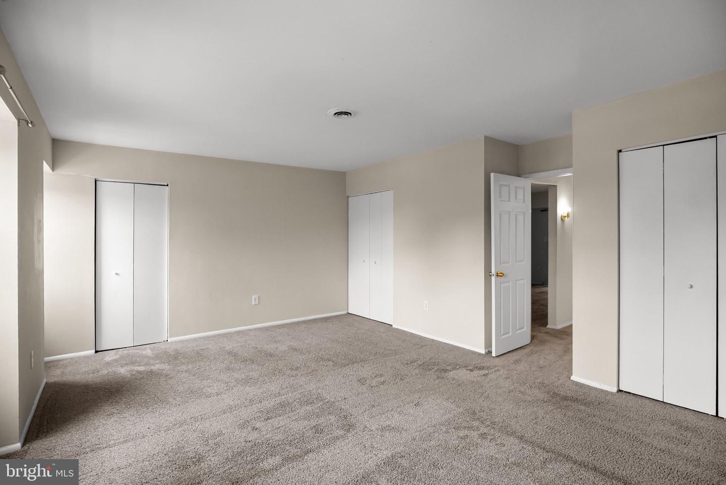 1214 Liberte Ct Property Photo 7