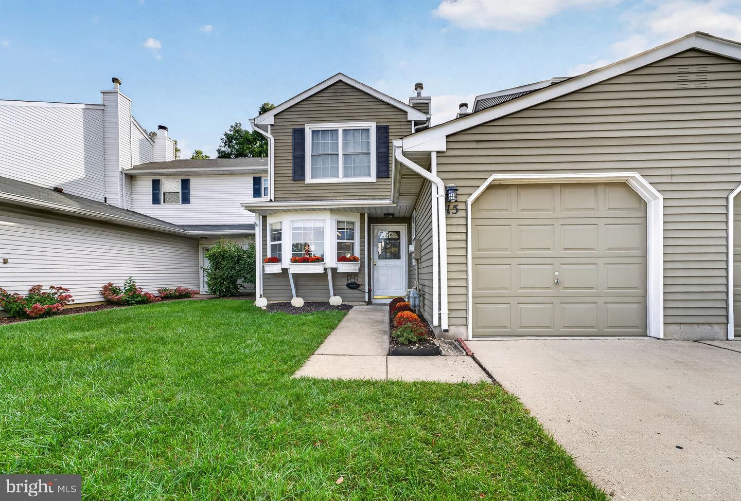 15 NORFOLK CT Property Photo 1
