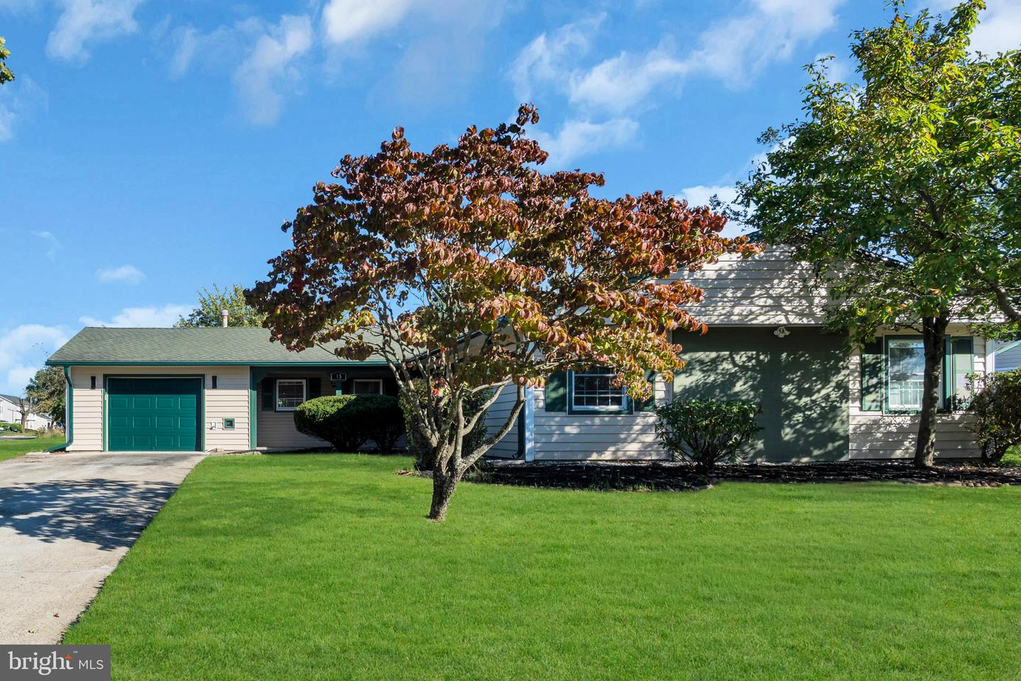 15 TOLEDO LN Property Photo 1