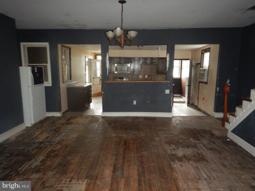 13 E Federal St Property Photo 3