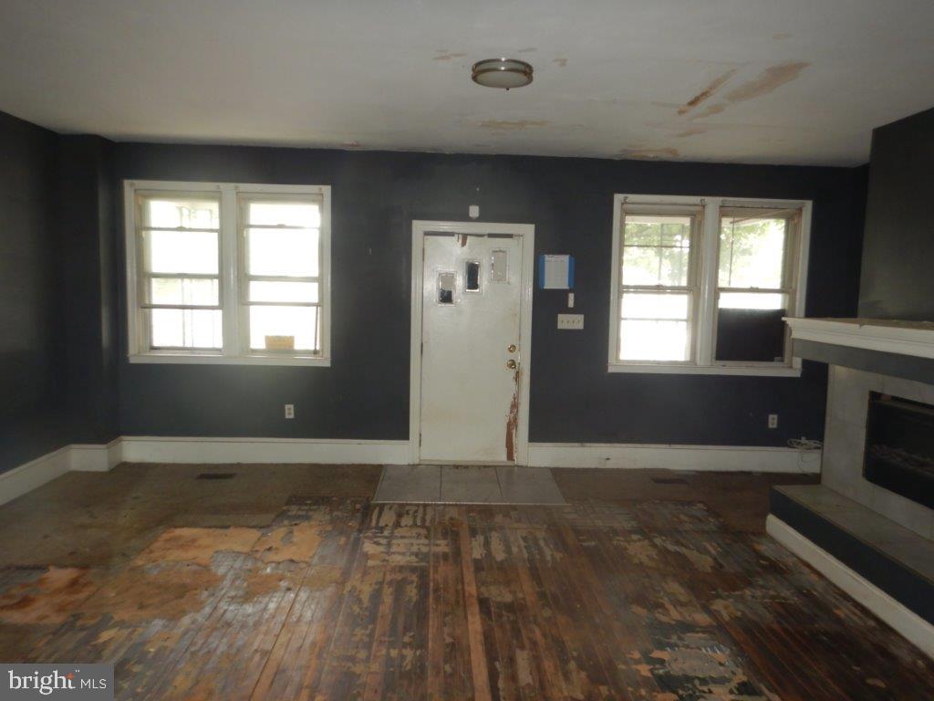 13 E Federal St Property Photo 5