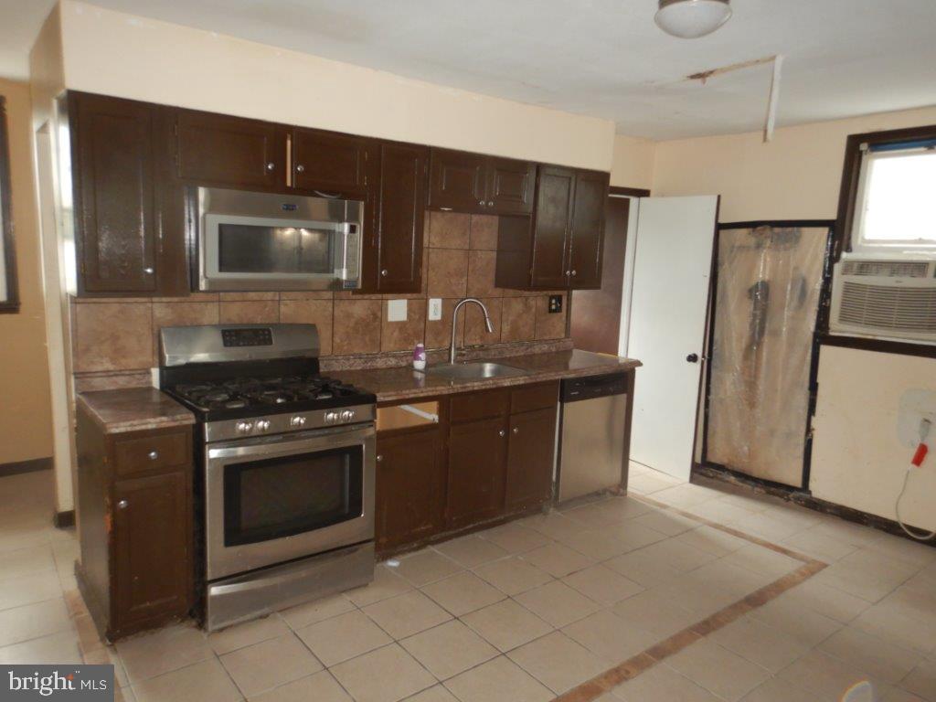 13 E Federal St Property Photo 8