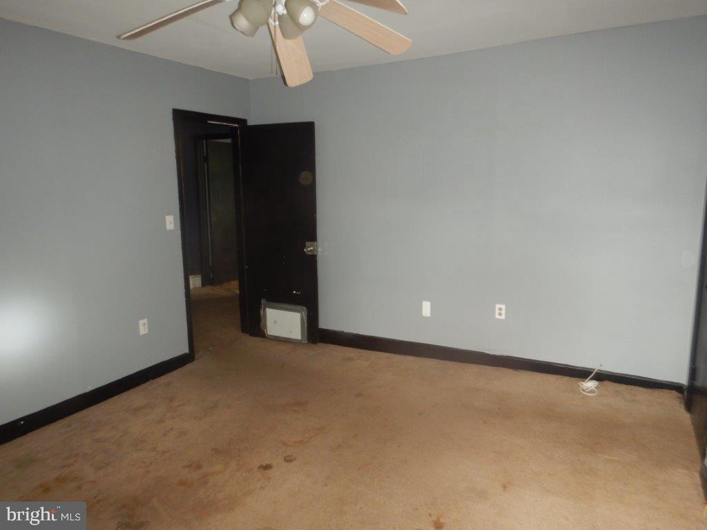 13 E Federal St Property Photo 17