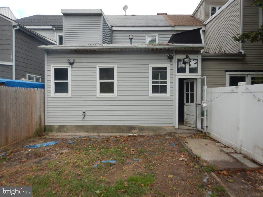 13 E Federal St Property Photo 19