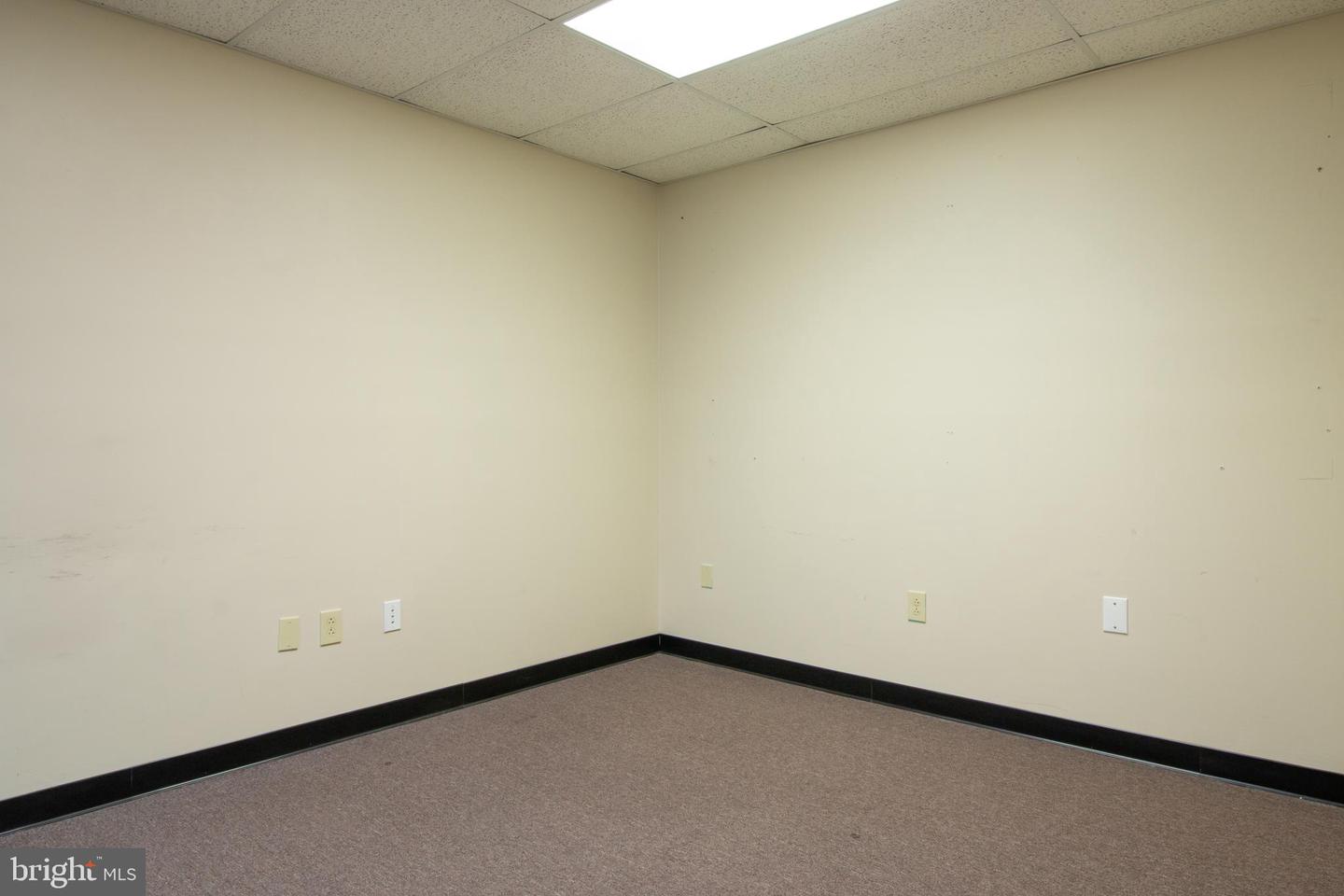 616 E Landis Ave Property Photo 29