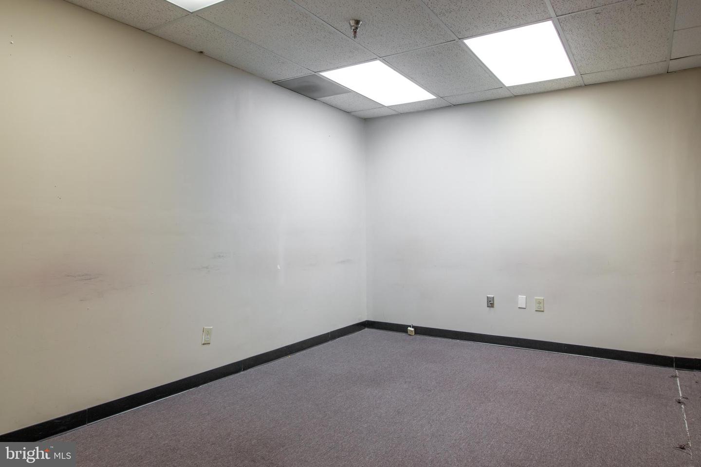 616 E Landis Ave Property Photo 36