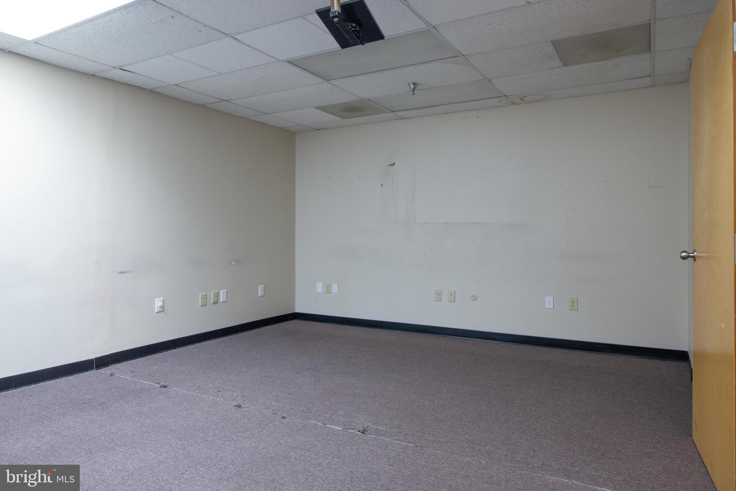 616 E Landis Ave Property Photo 37