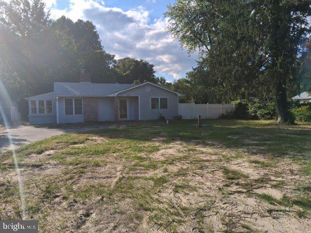 2246 N West Ave Property Photo 29