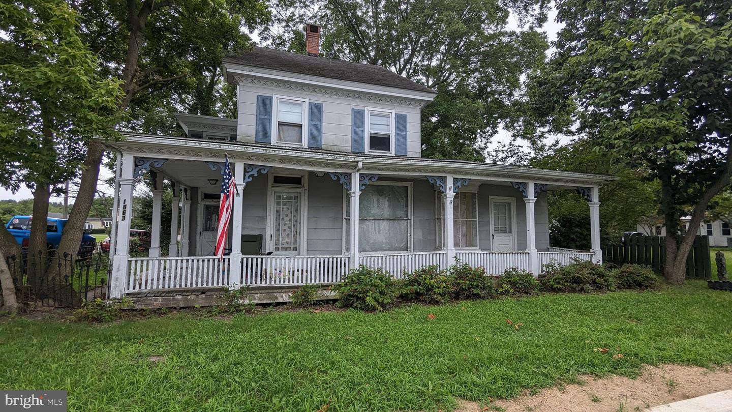1663 MAIN ST