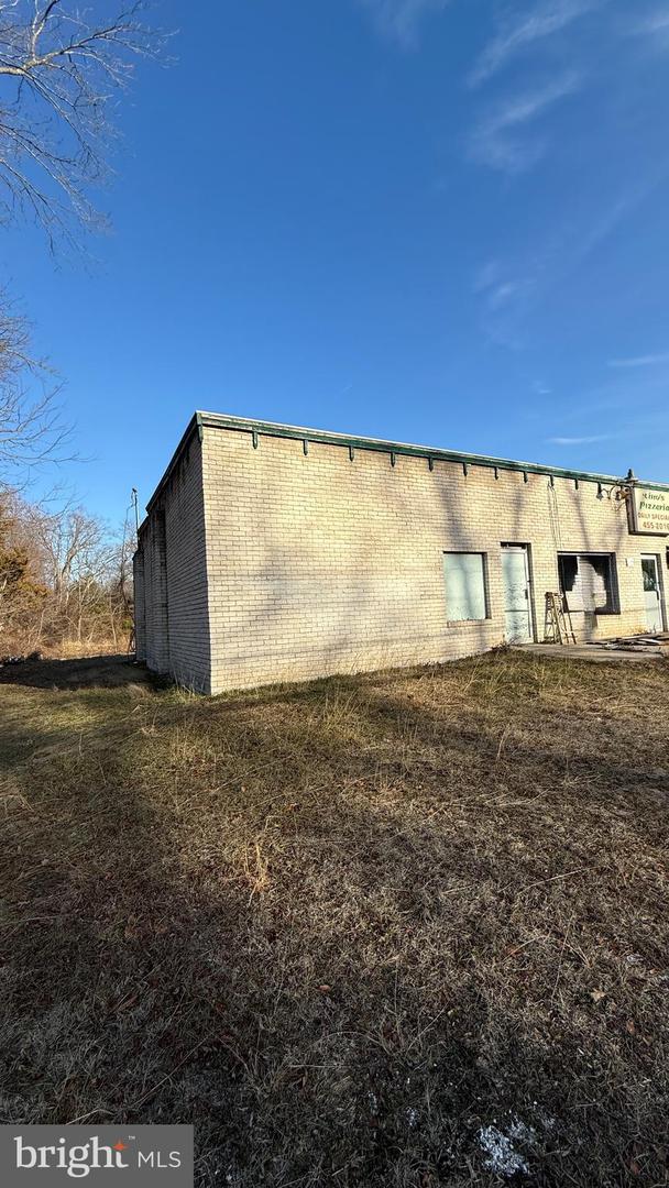 1317 Highway 77 Property Photo 1