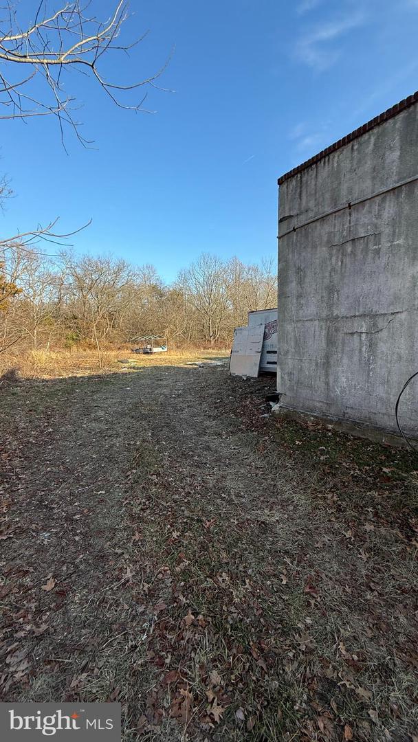 1317 Highway 77 Property Photo 2