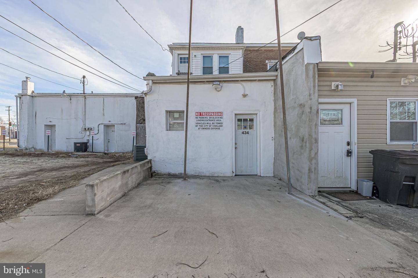 434 W Landis Ave Property Photo 9