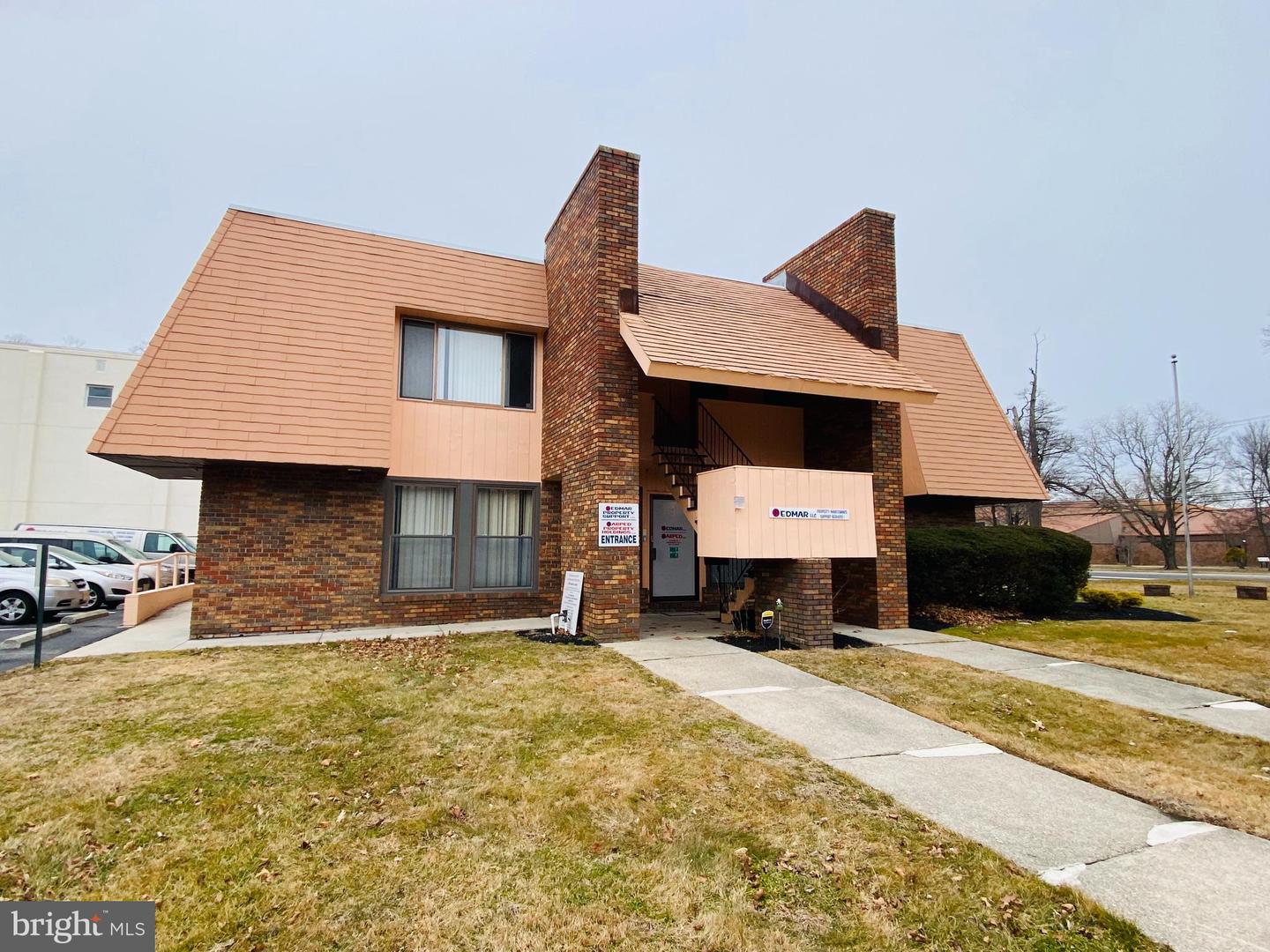 1071 E Landis Ave #a Property Photo 3