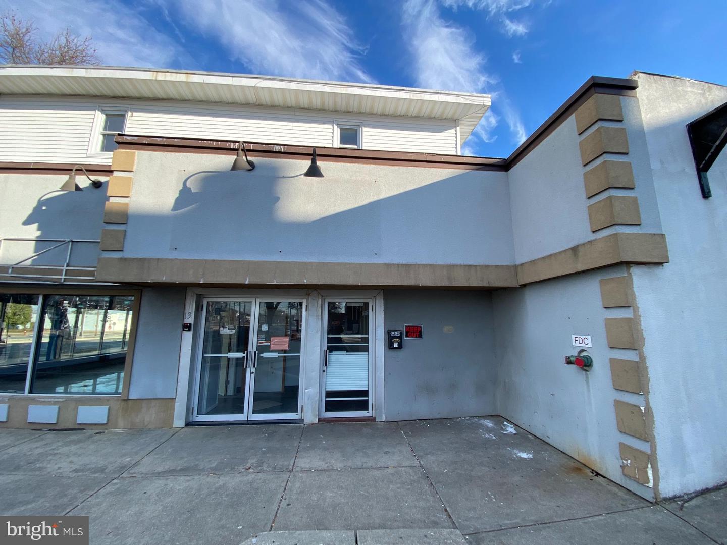 13 N EAST BLVD #D Property Photo 1