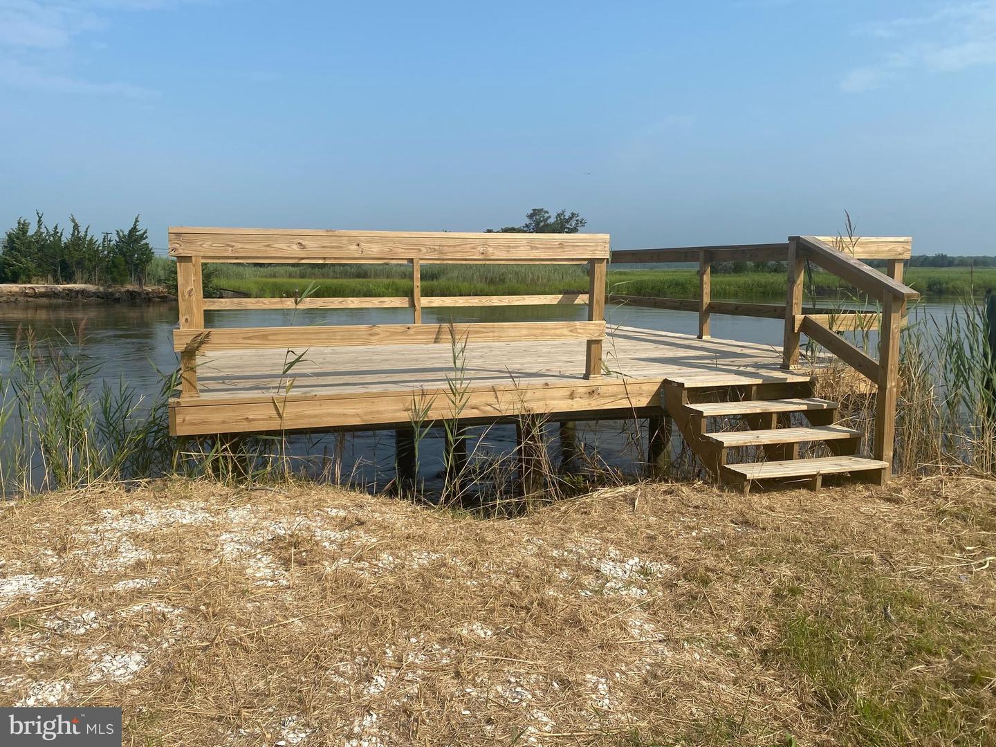 12 Lores Property Photo 1
