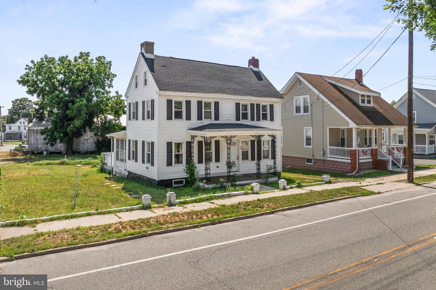 348 Main St Property Photo 1