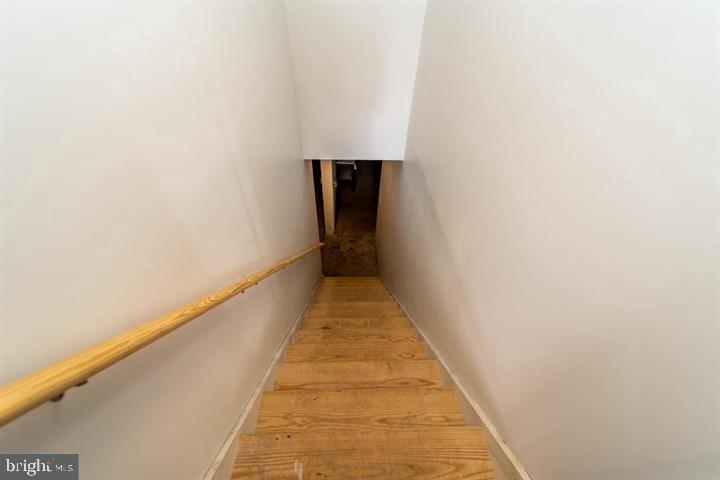 1170 Karin St Property Photo 17