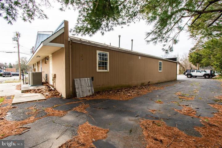 1170 Karin St Property Photo 26