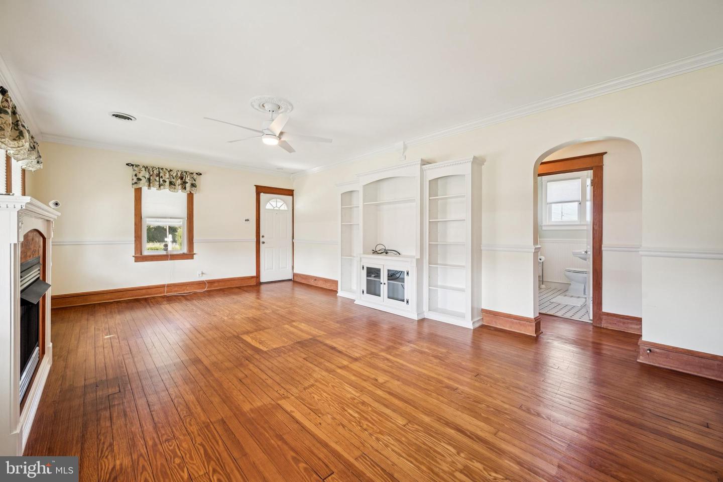3431 N East Blvd Property Photo 6