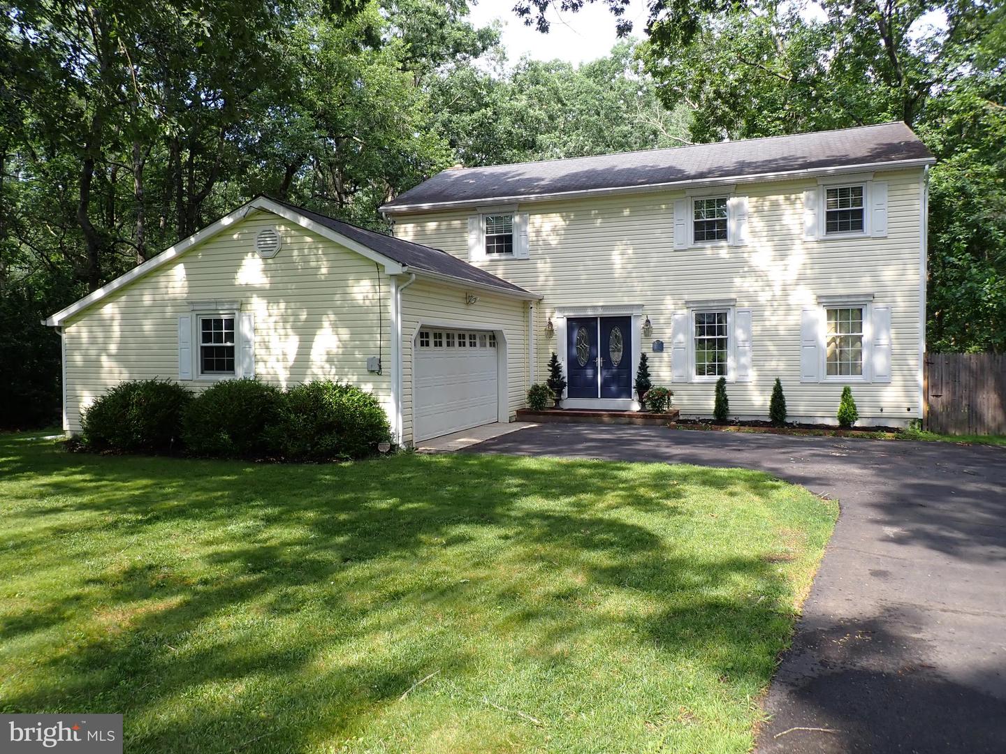 2151 Brookfield St Property Photo 1