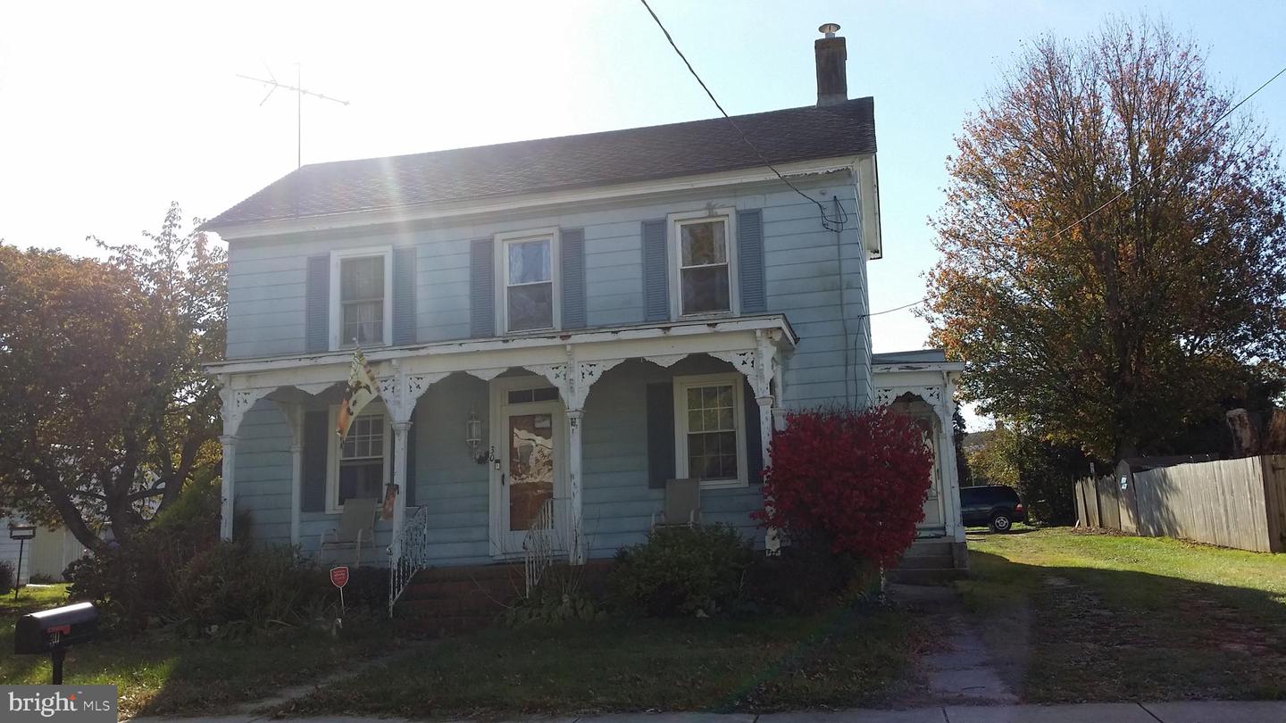 30 East Ave Property Photo 1