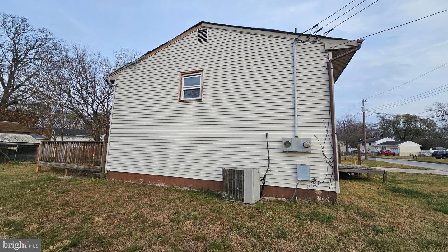 1500 Venus Dr Property Photo 2