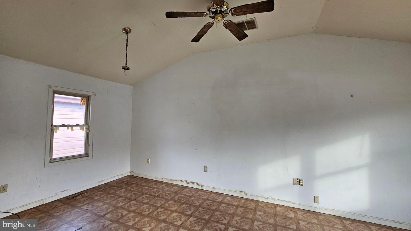 1500 Venus Dr Property Photo 6