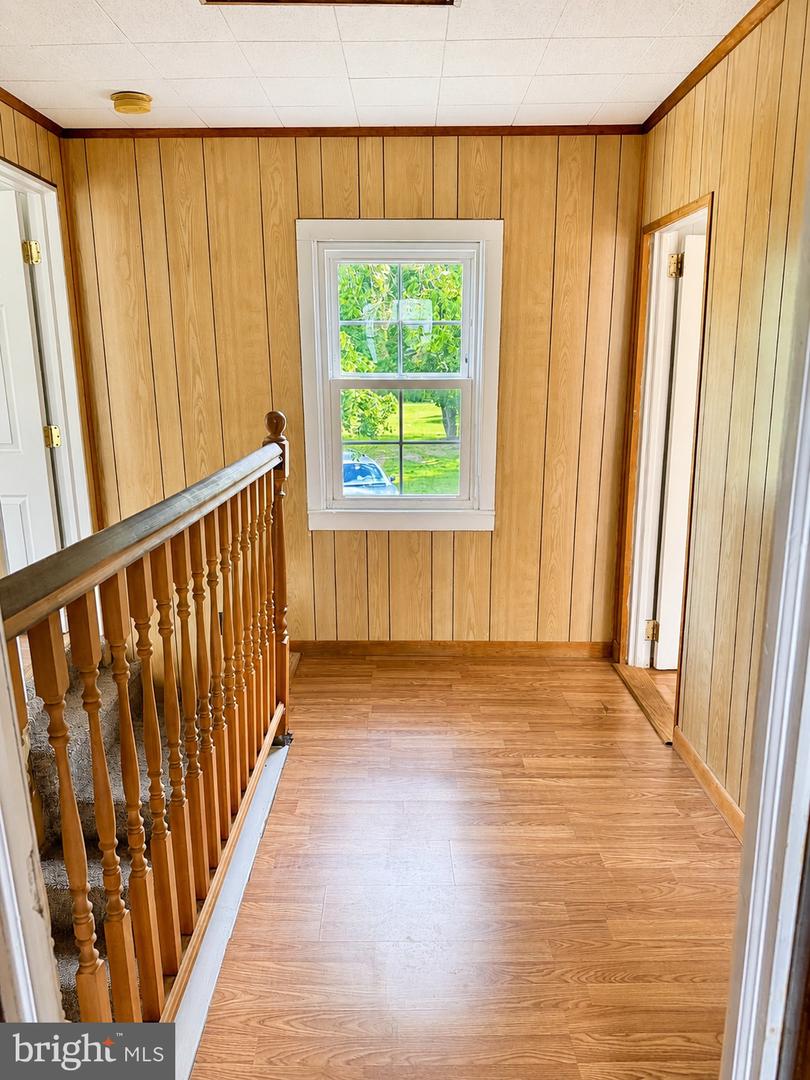 73 Maple Ave Property Photo 19