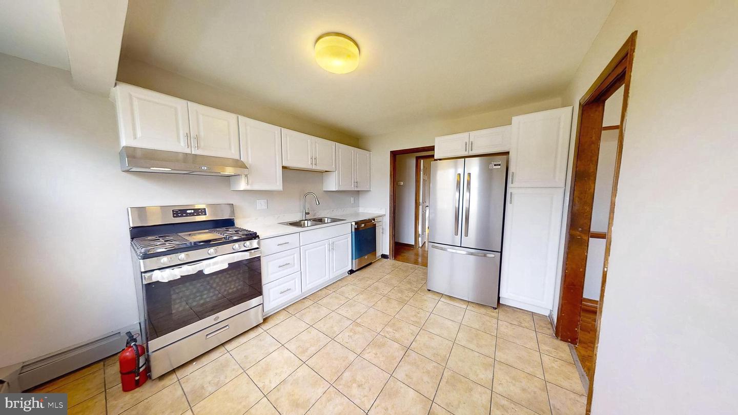 653 Buckshutem Rd Property Photo 10