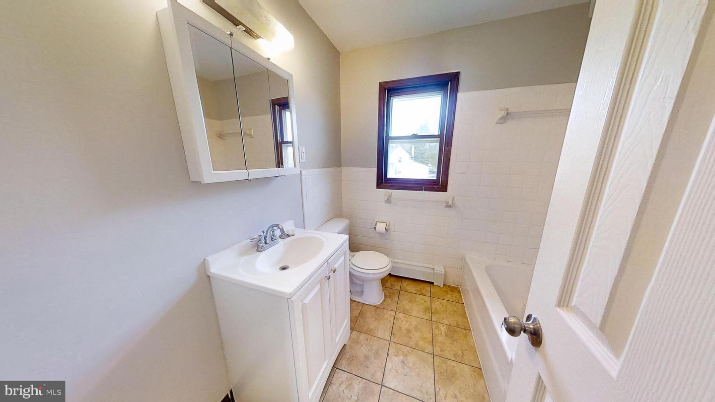 653 Buckshutem Rd Property Photo 18