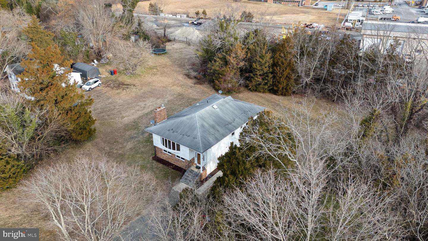 653 Buckshutem Rd Property Photo 26