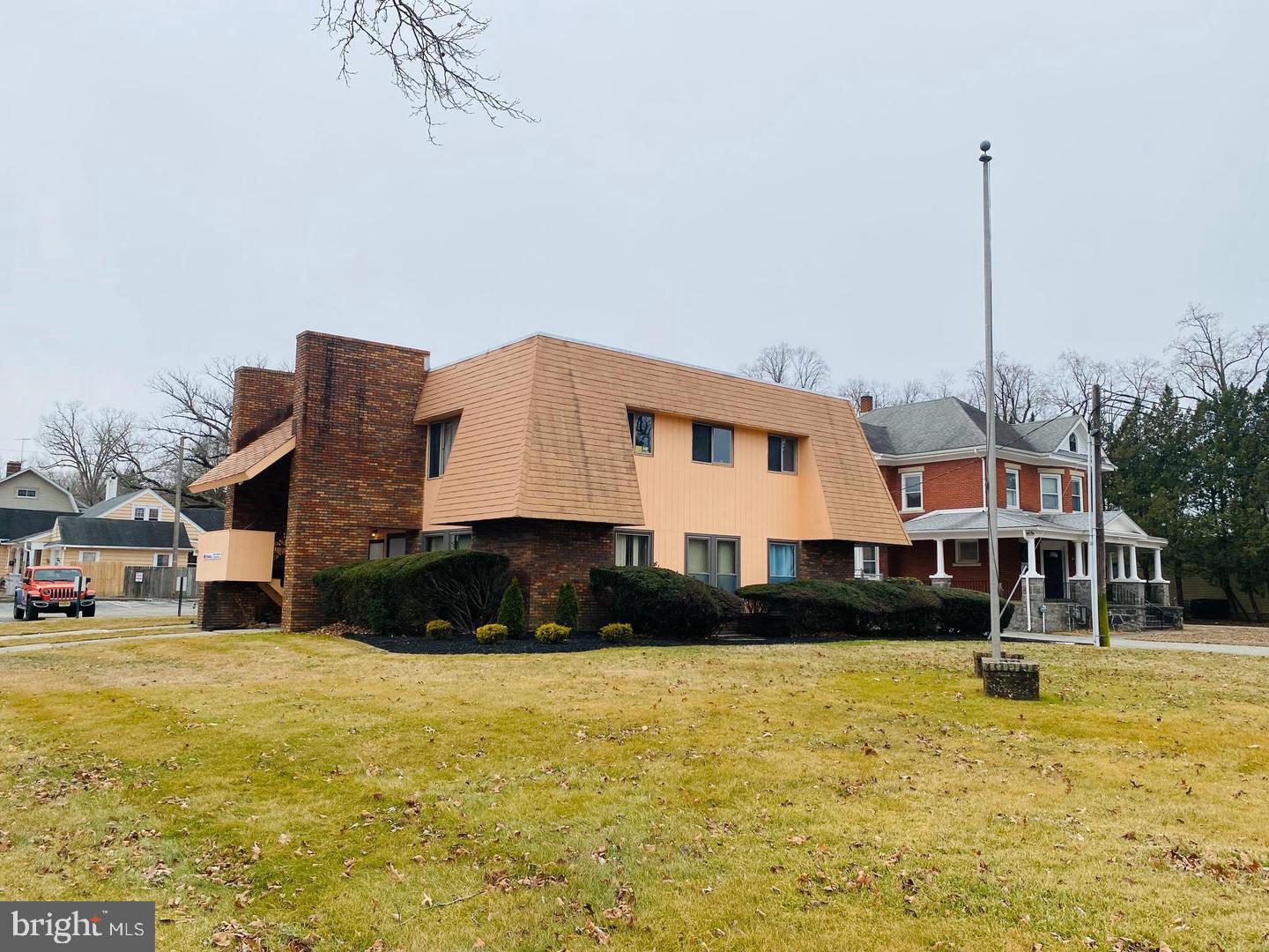 1071 E Landis Ave Property Photo 1
