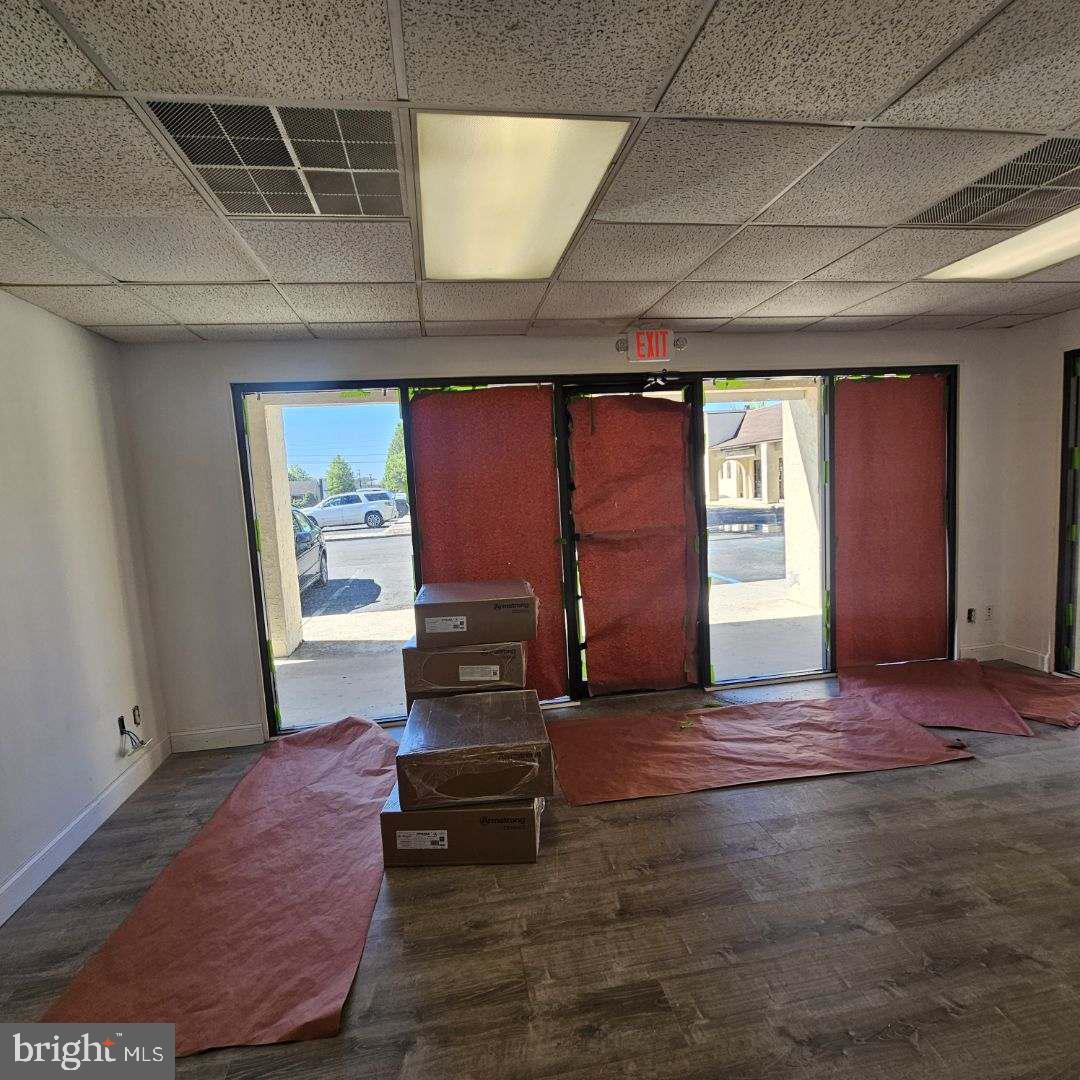 2630 E Chestnut Ave #d1 & D3 Property Photo 3