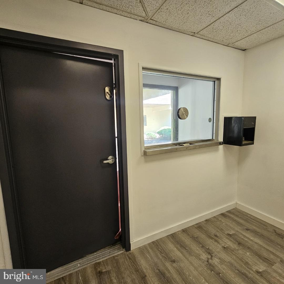 2630 E Chestnut Ave #d1 & D3 Property Photo 6