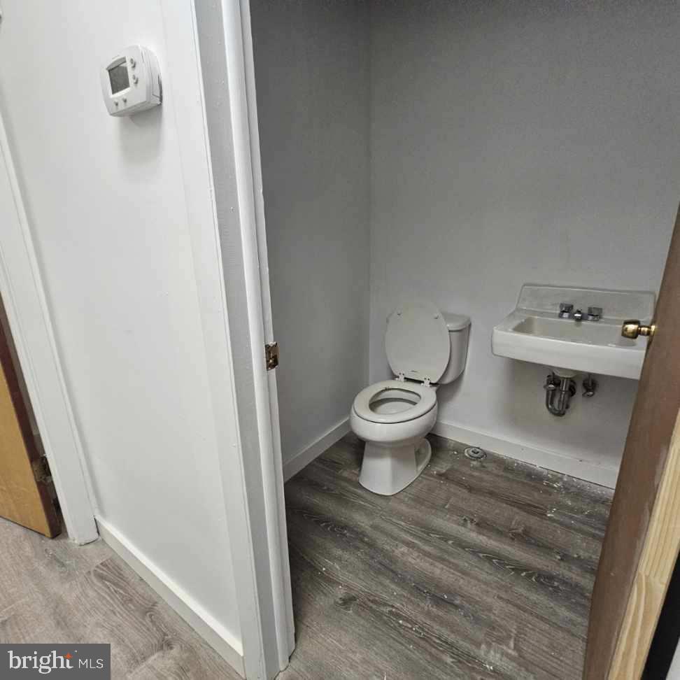 2630 E Chestnut Ave #d1 & D3 Property Photo 8