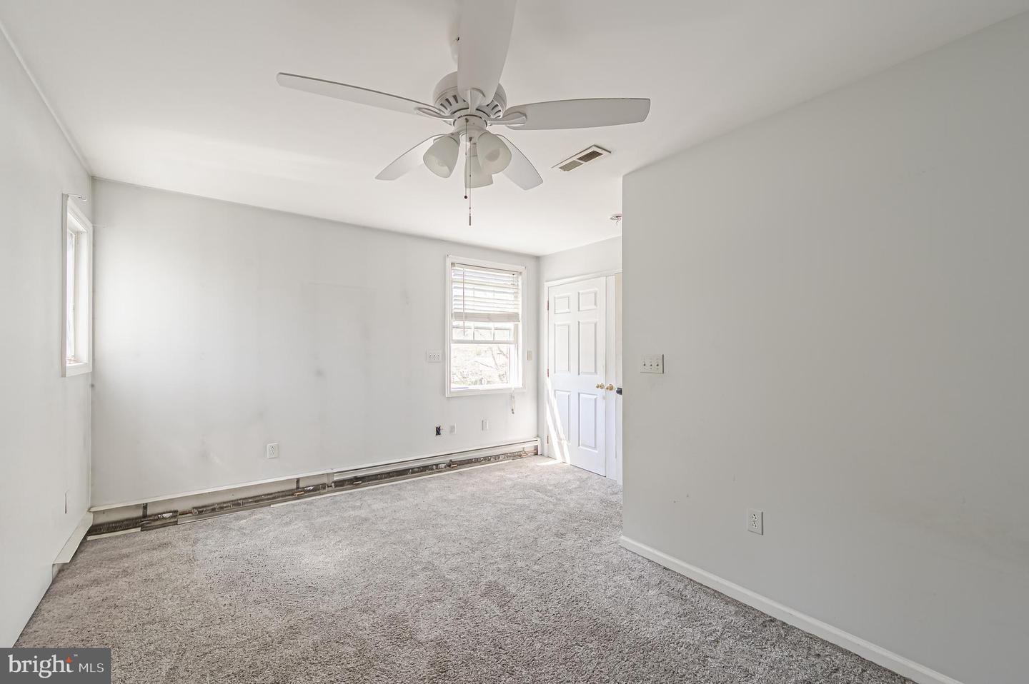 27 Sheldon Ave Property Photo 23