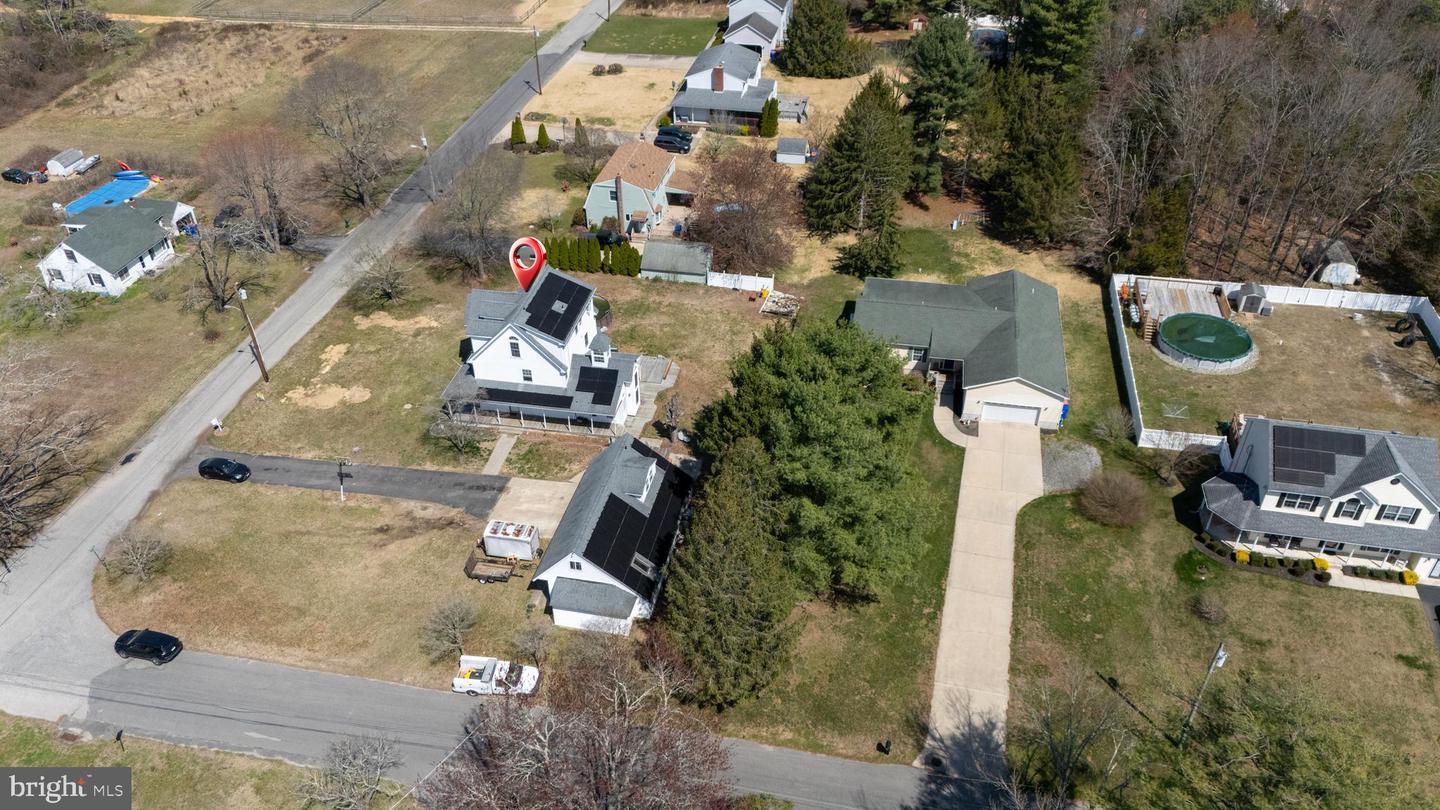 27 Sheldon Ave Property Photo 53