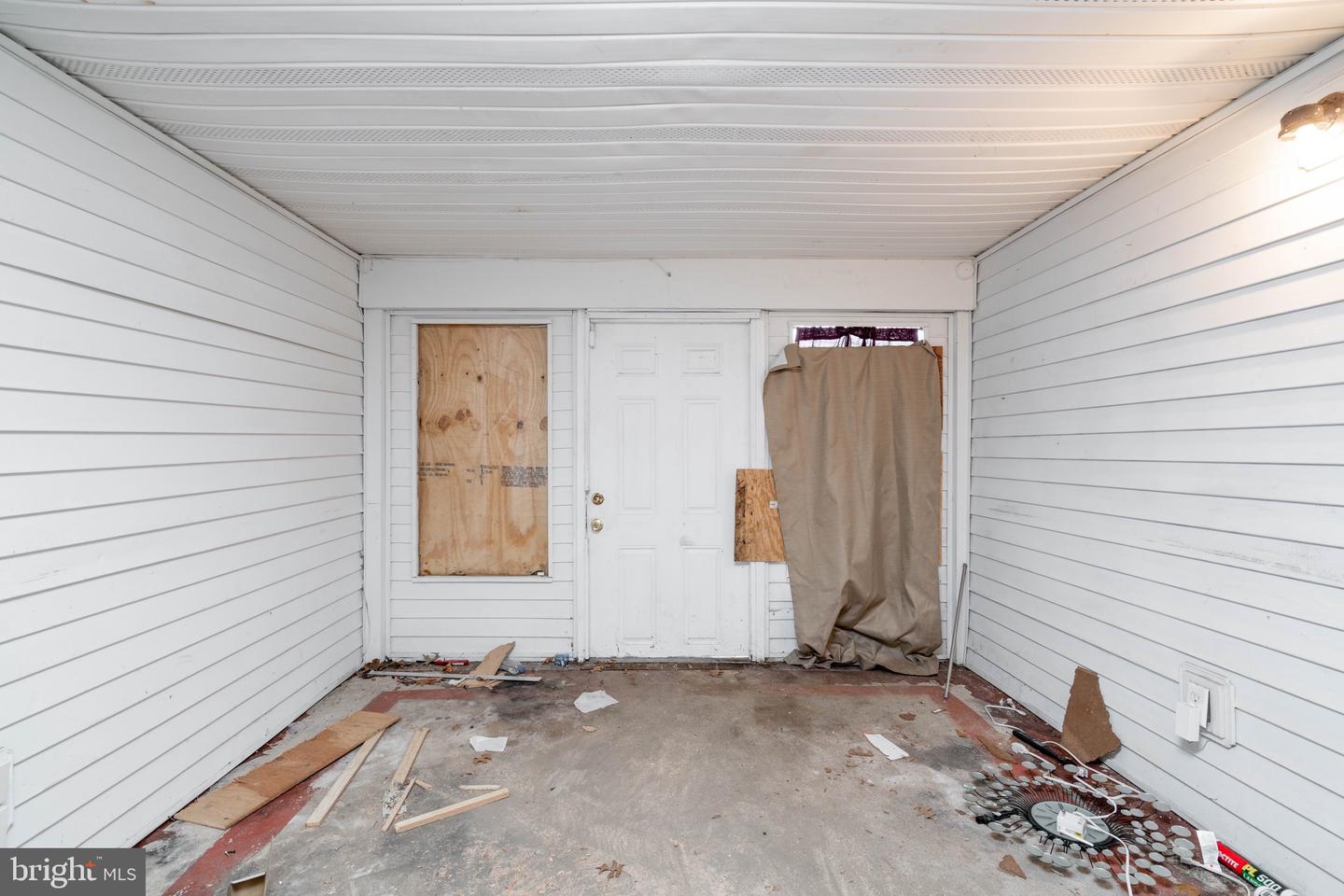 624 E Pine St Property Photo 11