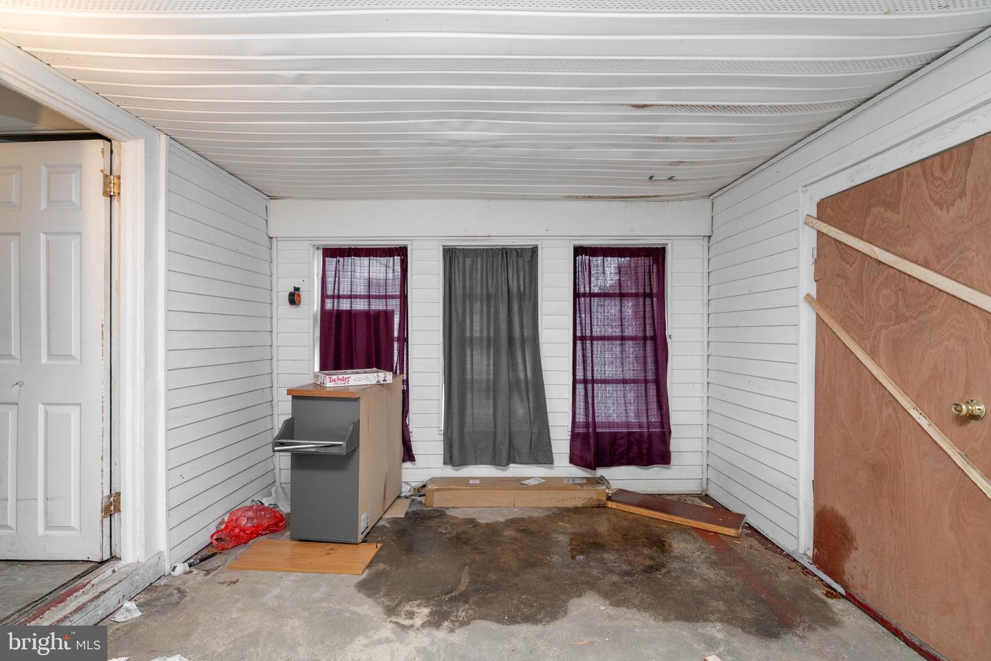 624 E Pine St Property Photo 12