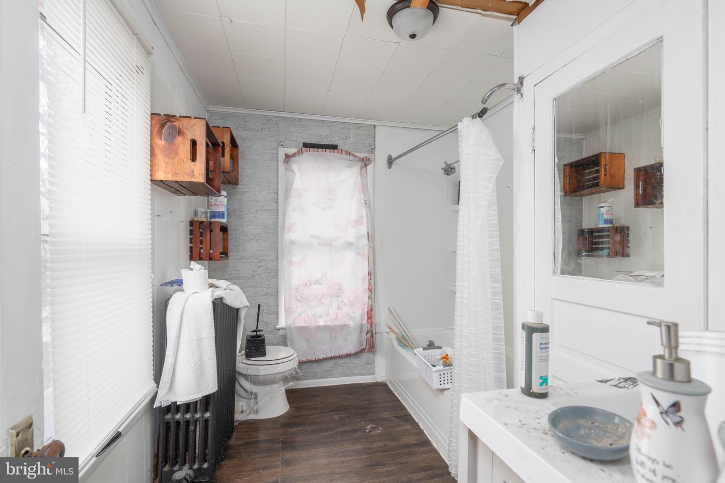 624 E Pine St Property Photo 16