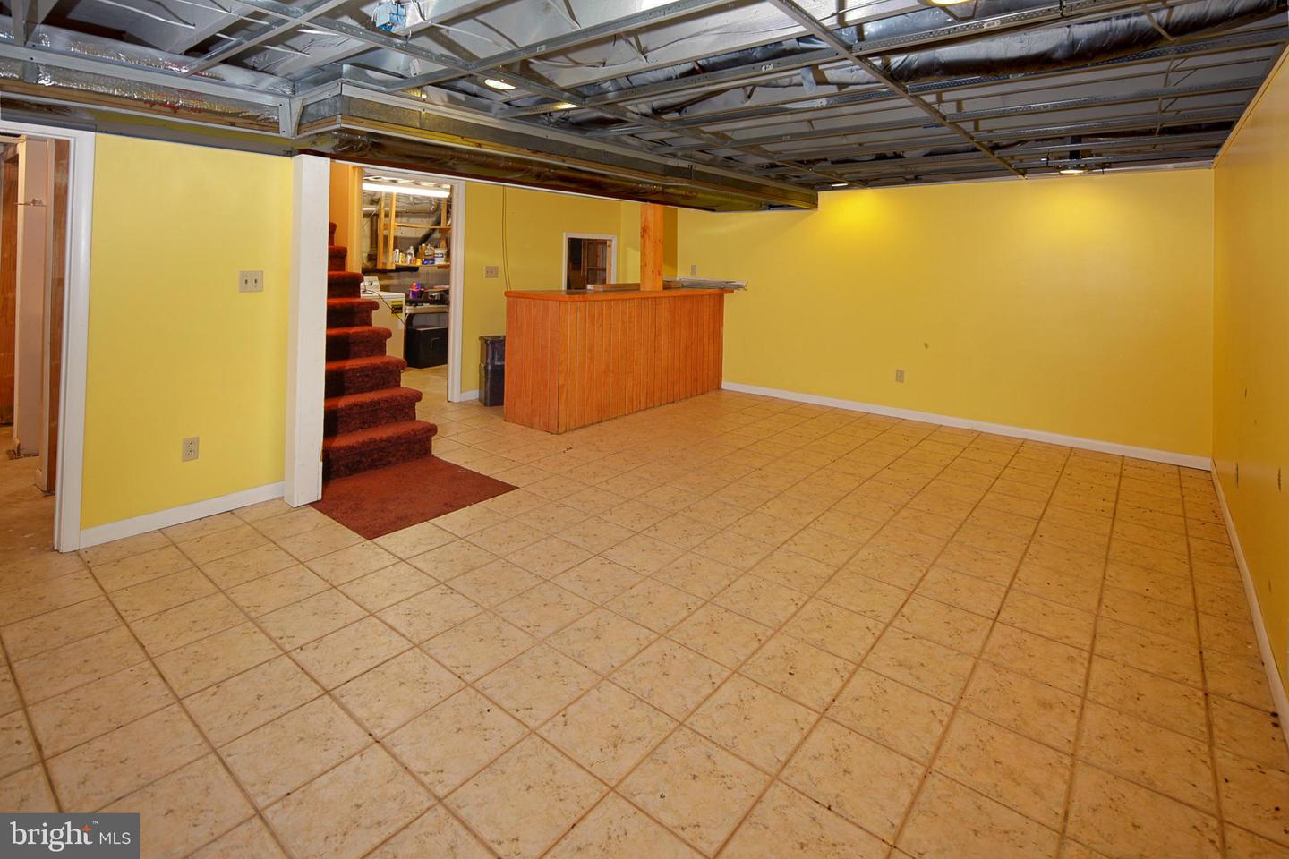 201 Crescent Blvd Property Photo 18