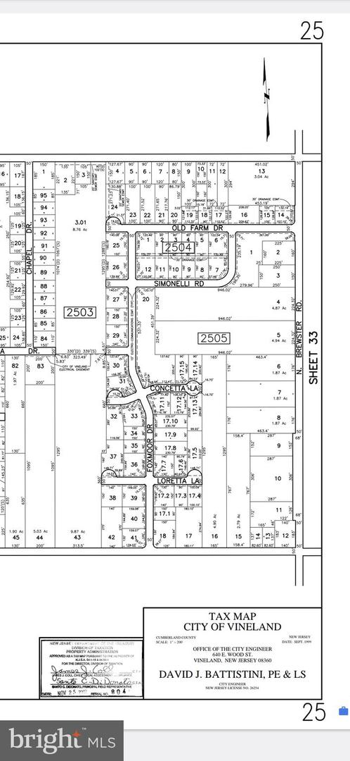 E Oak Rd E Property Photo 2