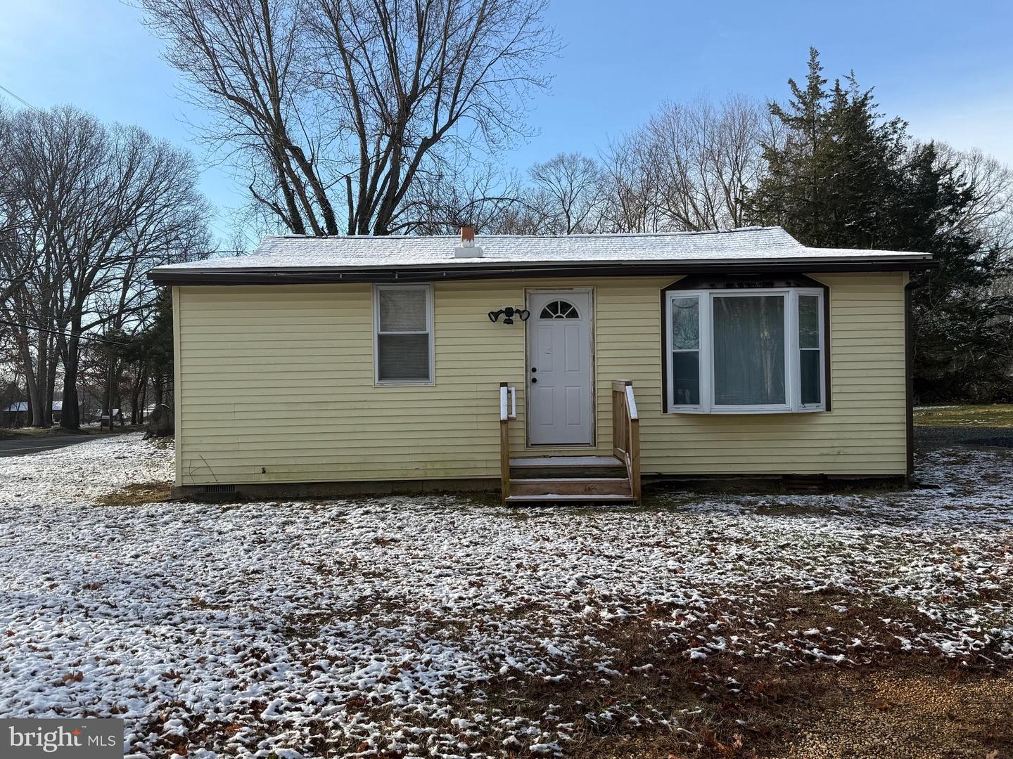 365 Old Deerfield Pike Property Photo 1