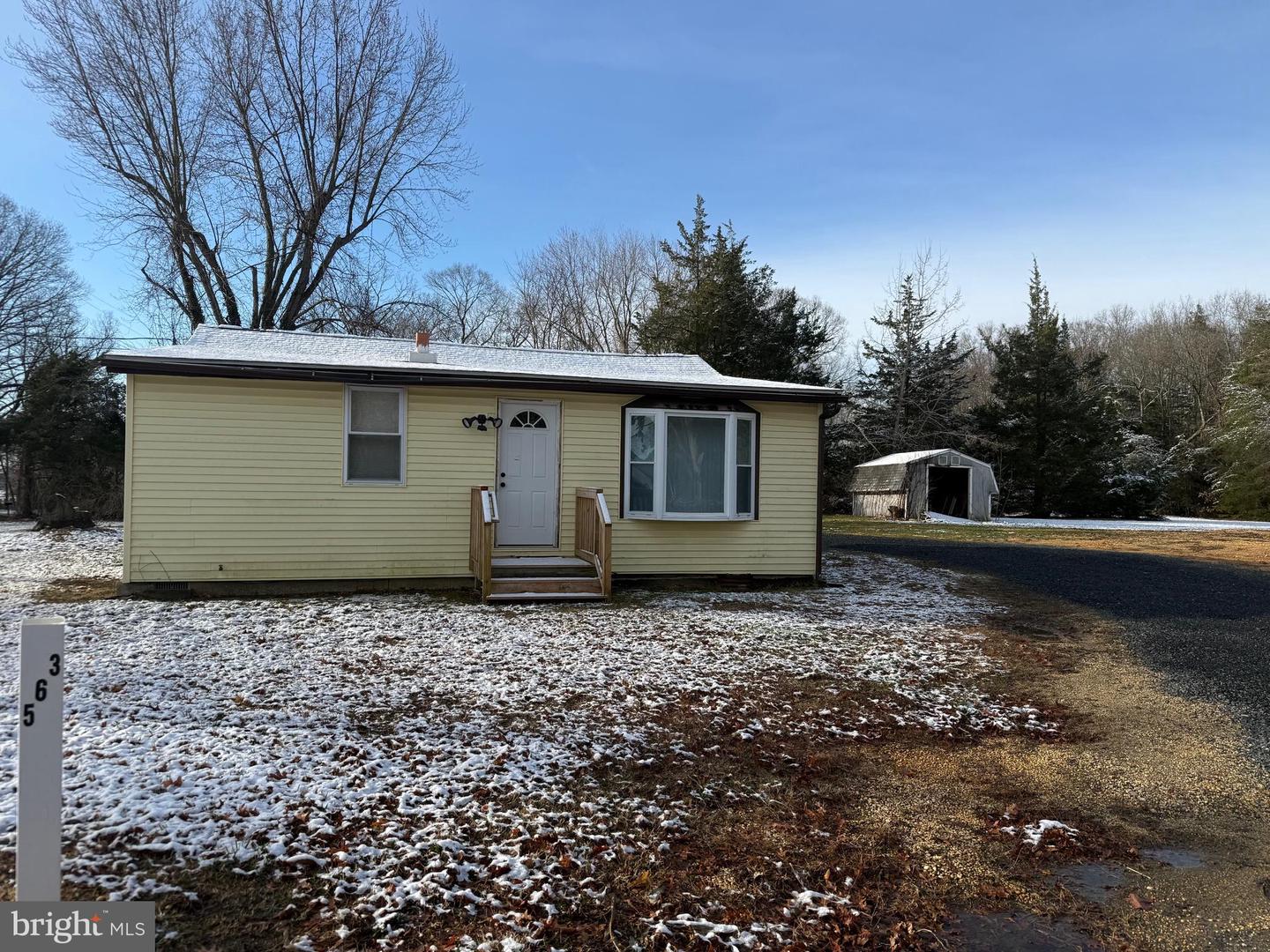 365 Old Deerfield Pike Property Photo 11