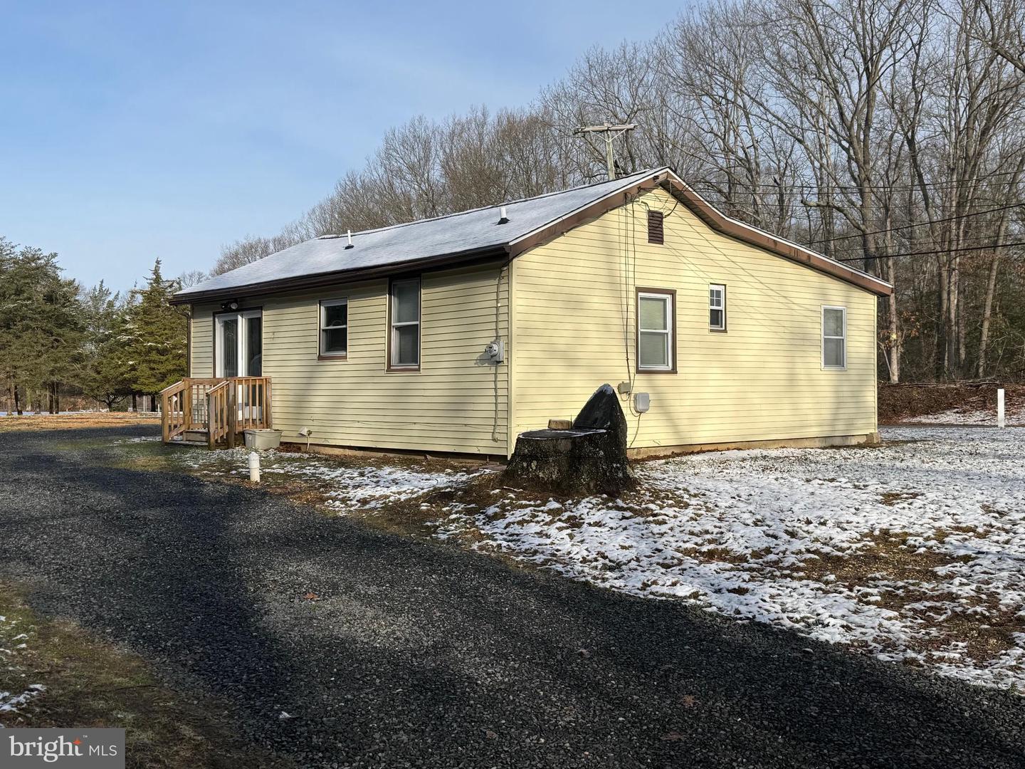 365 Old Deerfield Pike Property Photo 12
